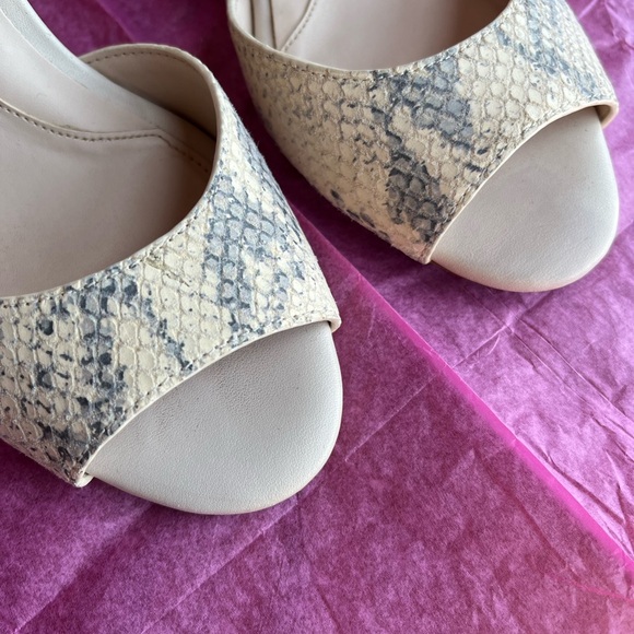 Cole Haan Grand 360 Snakeskin Wedges 5 1/2 - Picture 7 of 10